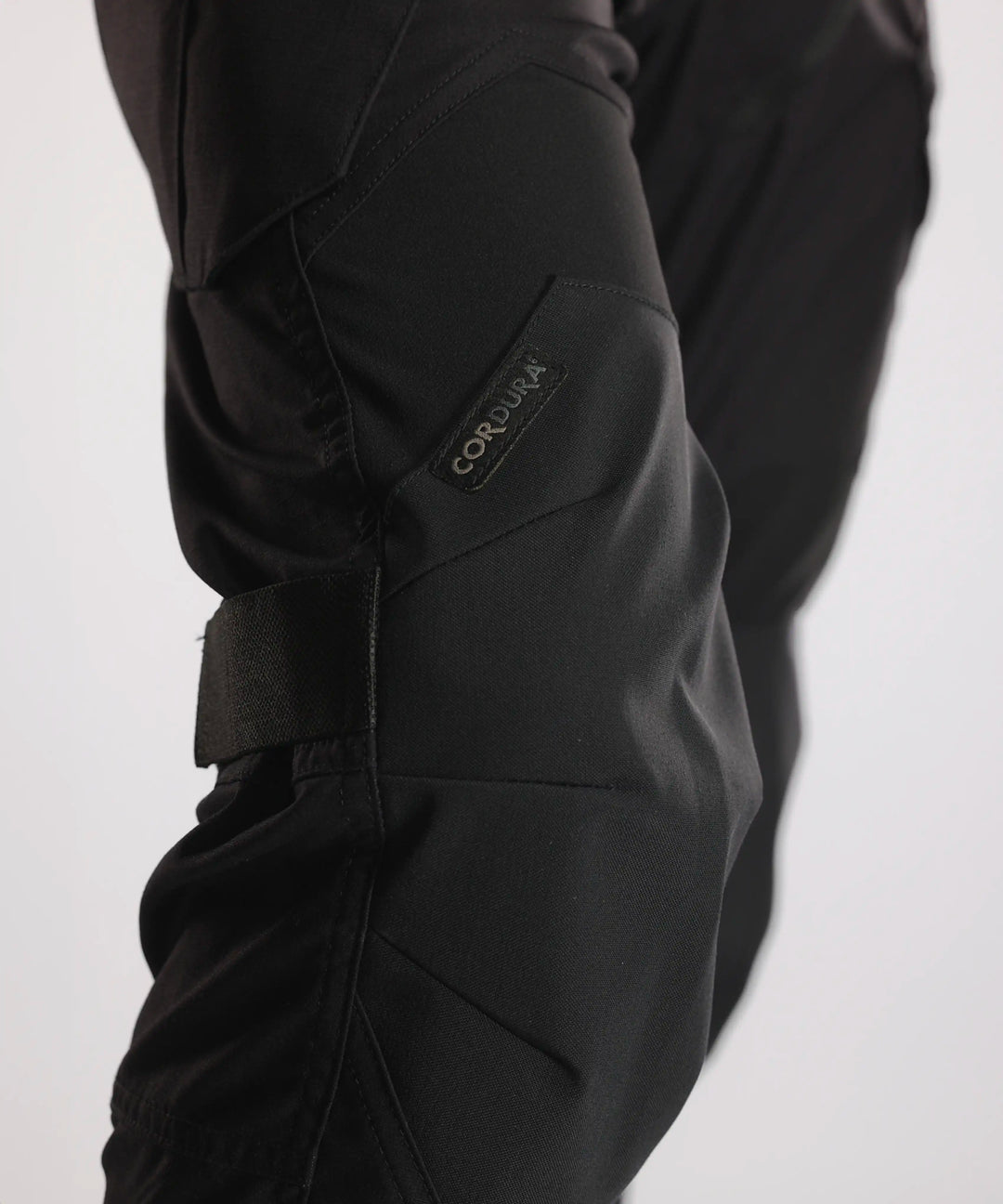 Defender Gen.2 - Black - detail 8